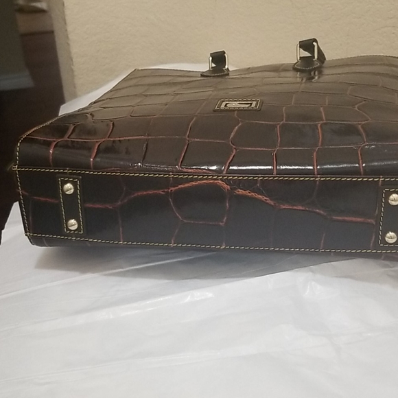 Dooney and Bourke Alligator Bag - Picture 2 of 5